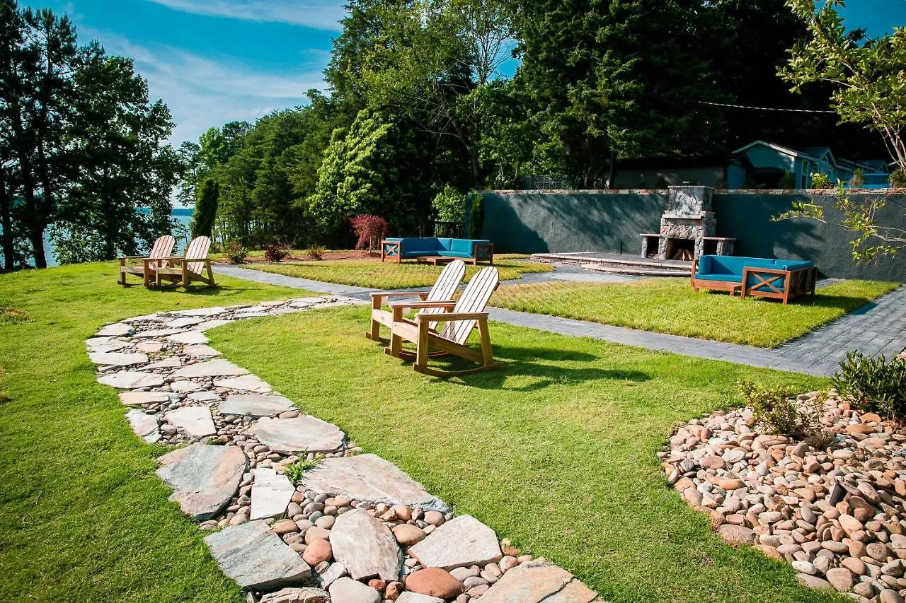Nyaraló Lakefront Property Studio With Private Porch #39 At Long Cove Resort Charlotte