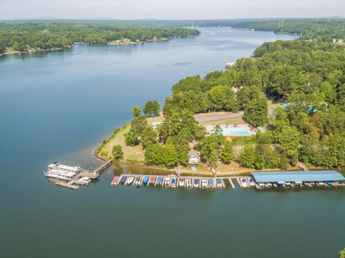 Lakefront Property Studio With Private Porch #39 At Long Cove Resort Charlotte